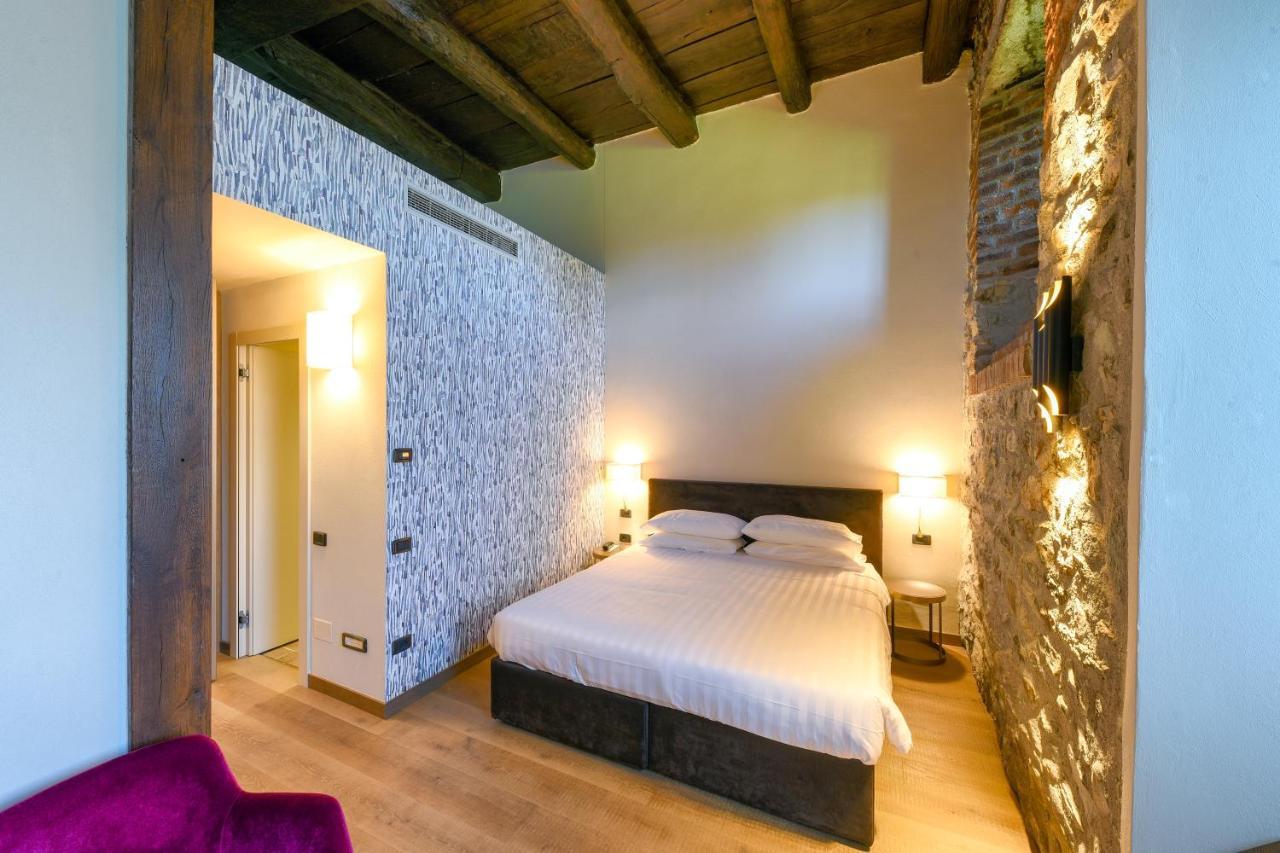 Relais & Spa Castello Di Casiglio Erba Exterior foto